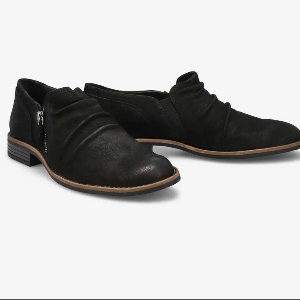 NWT Clark’s Camzin Pace - Black size 8